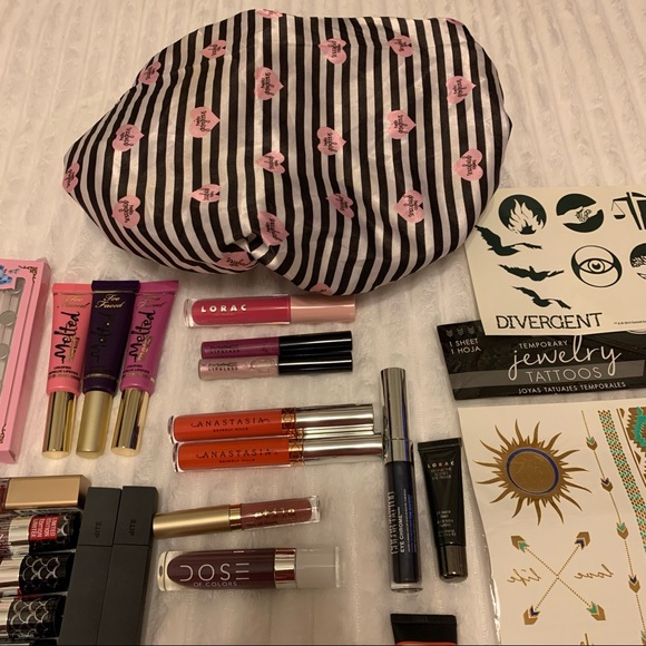 Beauty Bundle With High End and Drugstore Items - Picture 7 of 12